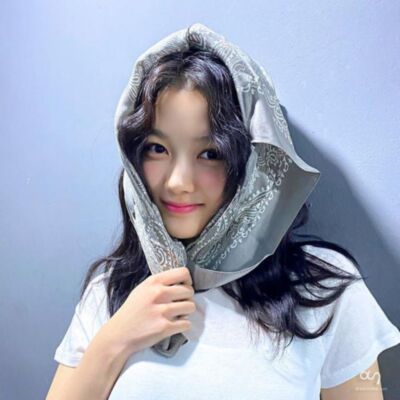 cristellecruz nineteen&thinsp;